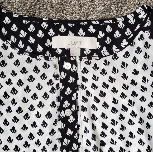 LOFT mixed media shell tank top sleeveless with pattern - Picture 2 of 8